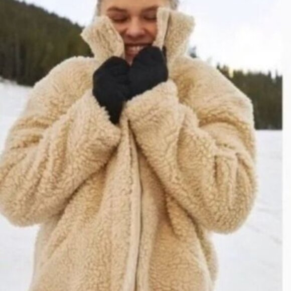 Pacsun camel fuzzy faux fur teddy comfy fall zip up‎ oversized jacket size XS/S - Picture 2 of 16